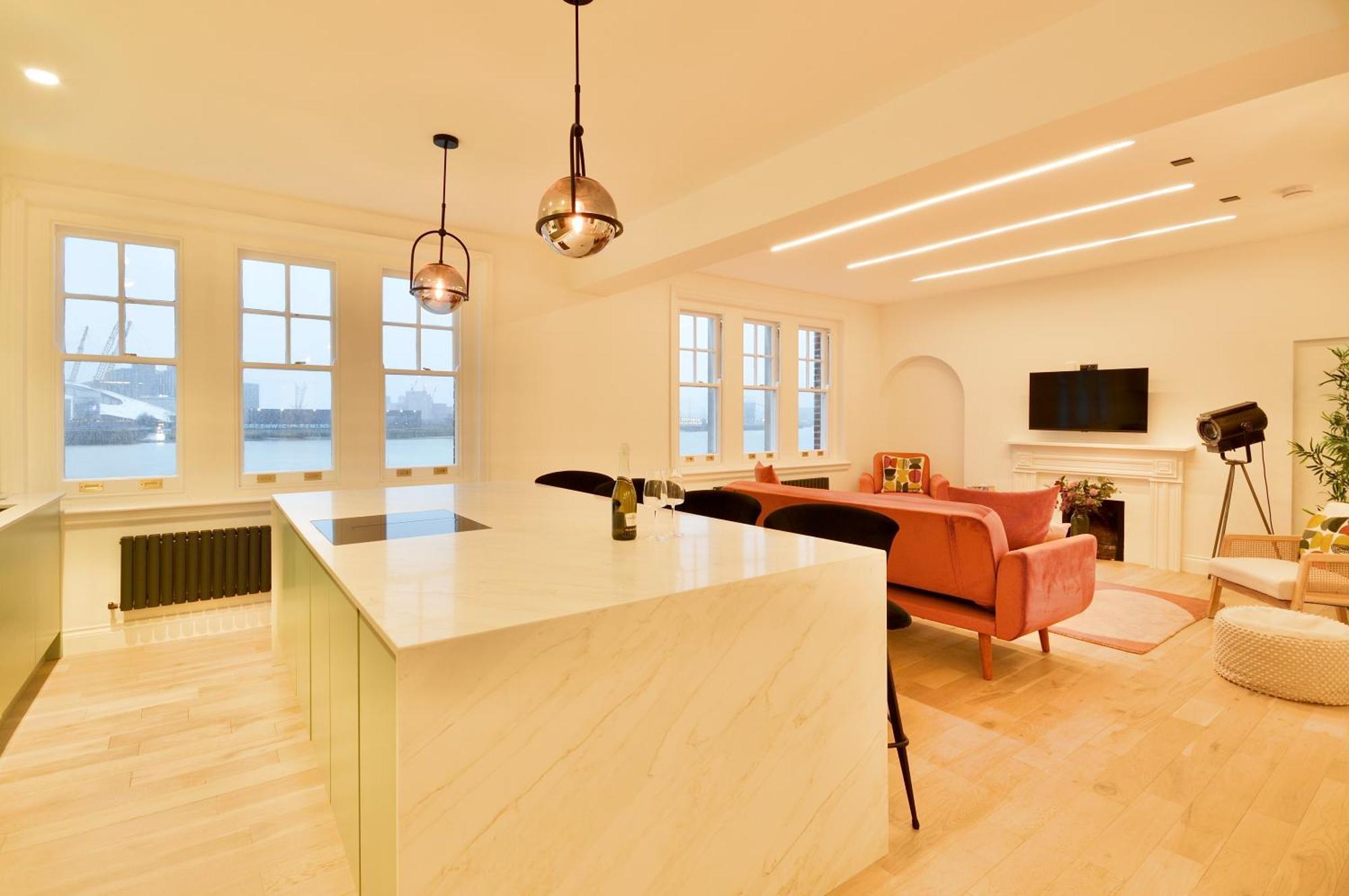 Newly Refurbished W/ River Views Londres Extérieur photo